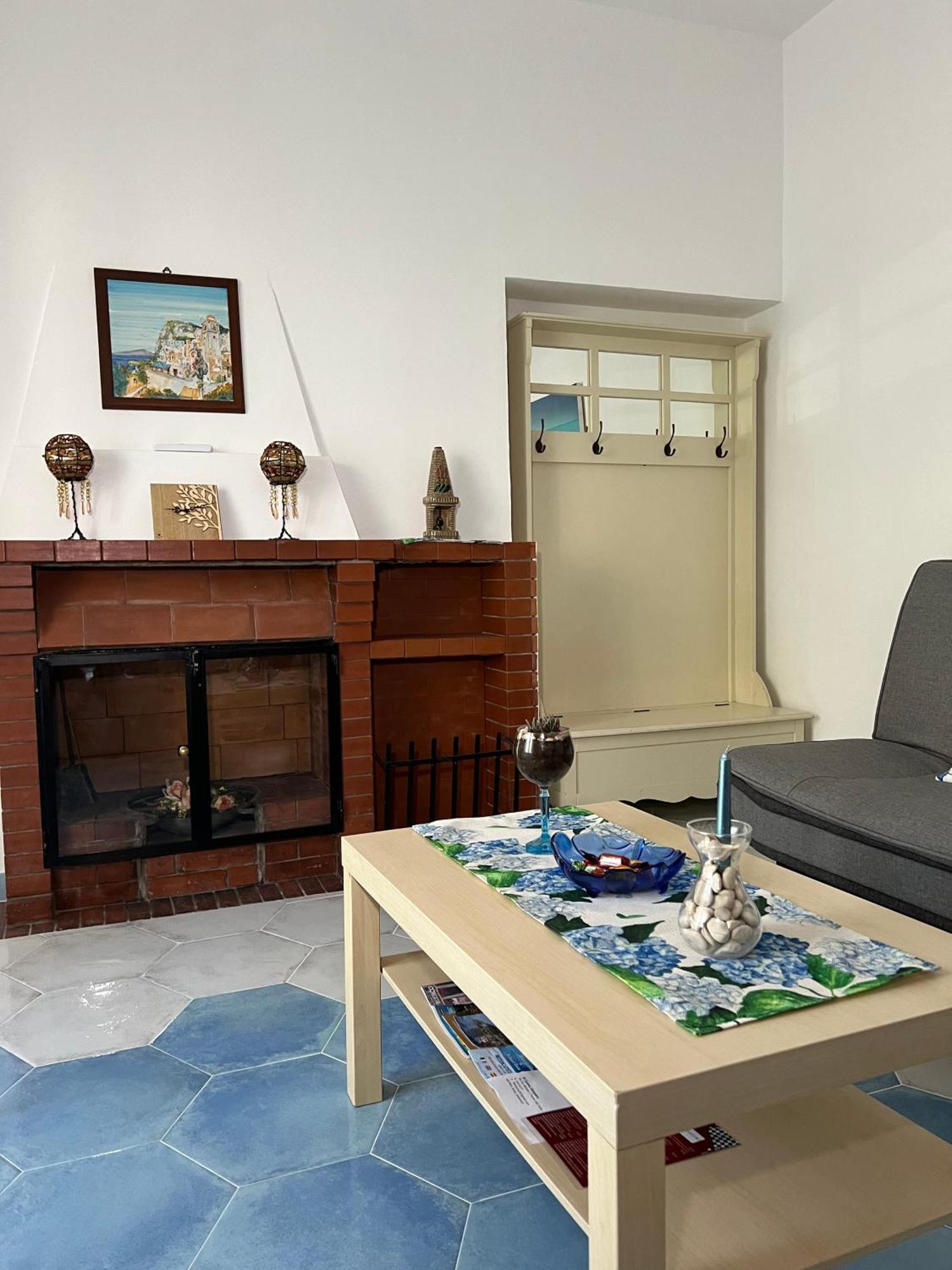 Piccolo Sogno Villa อาเจโรลา ภายนอก รูปภาพ